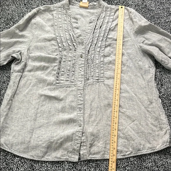 Ruby Rd Gray Linen Top - Picture 13 of 13